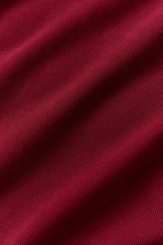 Sömlös, ribbad kortärmad tröja i modal – Summer Romance Red