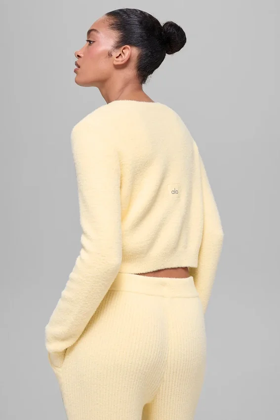 Snuggle up Stickat kort kofta – Candlelight Yellow
