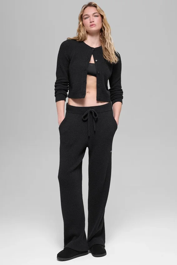 Snuggle Up-tröja och High-Waist-byxor med vida ben – Svart