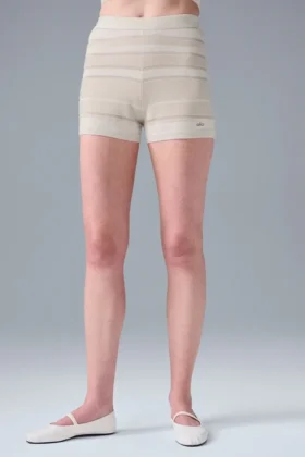 Sport Play High-Waist stickade shorts – elfenben/alabaster
