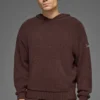 Strickad huvtröja med struktur – Brownstone