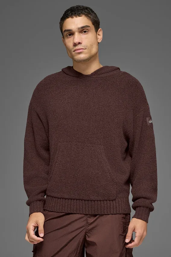 Strickad huvtröja med struktur – Brownstone