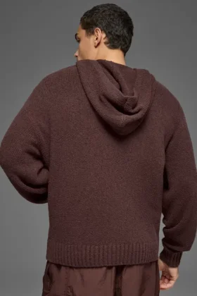 Strickad huvtröja med struktur – Brownstone