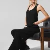 Supernatural Stickat Henley Tank – svart