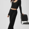 Sweater Knit Mid-Rise Unwind Wide Leg Byxor – Black