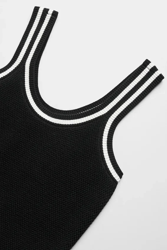 Tennis Club Stickat Knit Tank – Svart/Elfenben