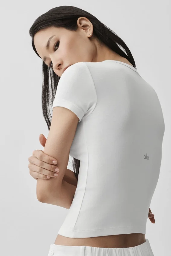 Timeless Tee – Vit