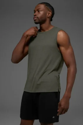 Triumph Muscle Tank – Stealth Green