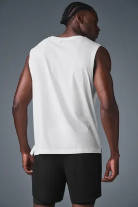 Triumph Muscle Tank – Vit