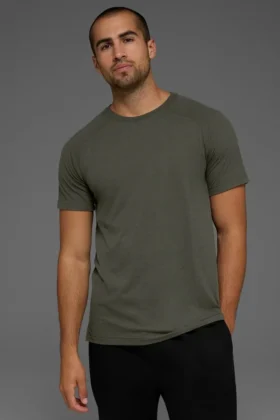 Triumph Raglan-T-shirt – Stealth Green
