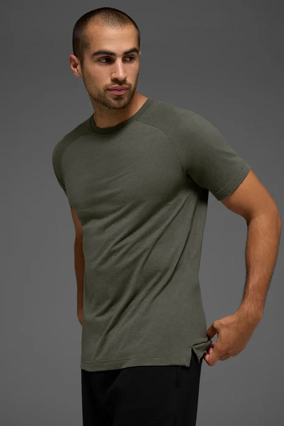Triumph Raglan-T-shirt – Stealth Green