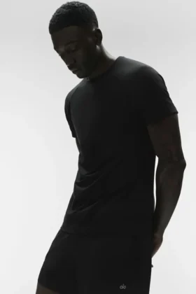Triumph T-shirt med rund hals | Yogatröjor och linnen för män