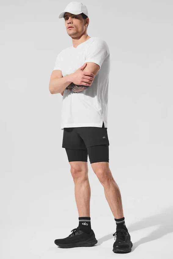 Triumph T-shirt med rund hals | Yogatröjor och linnen för män