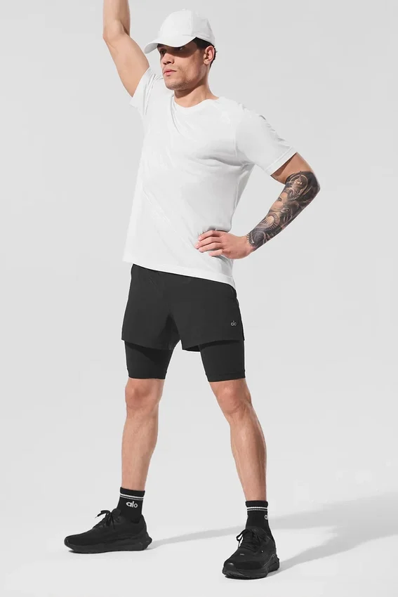 Triumph T-shirt med rund hals | Yogatröjor och linnen för män