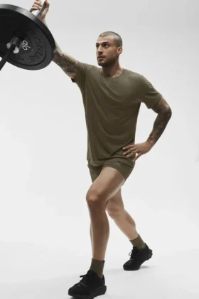 Triumph T-shirt – Olive Tree