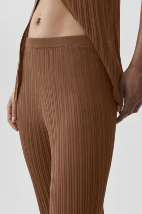 Tröjliknande High-Waist-byxor med raka ben – Sun Kissed Brown