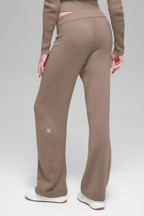 Ull- och kashmirbyxor med High-Waist-design och vida ben i New Class-serien – Chai Latte
