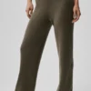 Ull- och kashmirbyxor med High-Waist och vida ben – Olive Tree