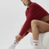 Unisex halvhöga Throwback-strumpor – Vit/Summer Romance Red