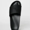 Unisex It Tofflor – Svart