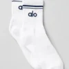 Unisex-strumpor i halvhög modell i retro-stil – Vit/Marinblå