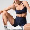 Unisex-strumpor i halvhög modell i retro-stil – Vit/Marinblå