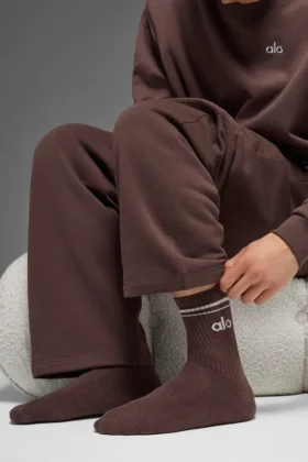 Unisex-strumpor med halvhög krage i retrostil – Brownstone/vit