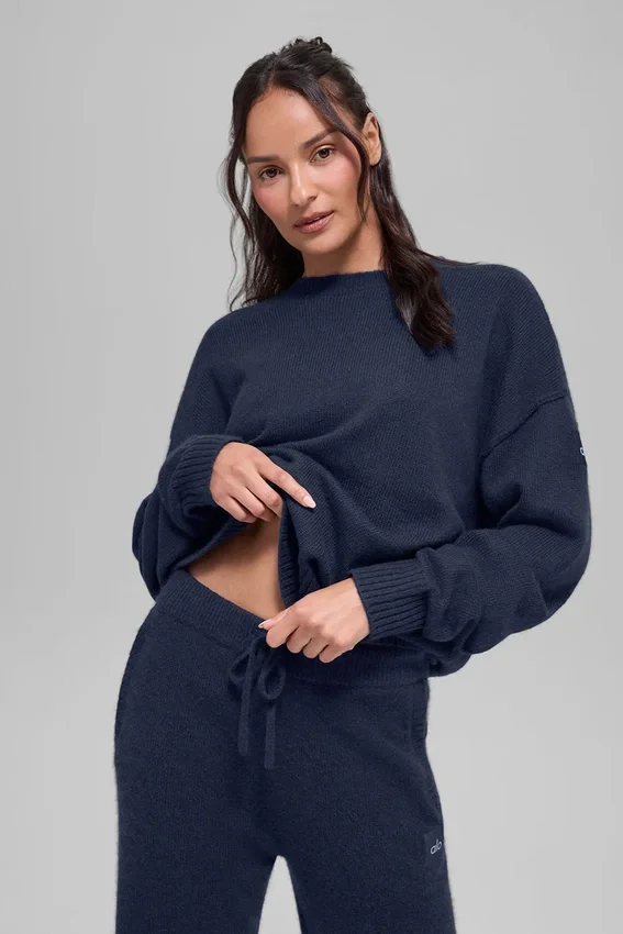 Unisex-tröja i ull och kashmir, New Class, rund hals – marinblå